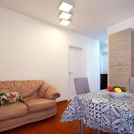 Luna By Interhome Lägenhet Olbia